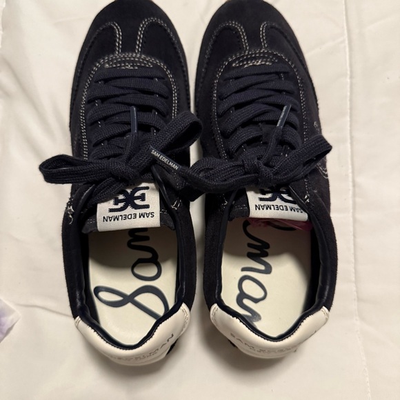 Sam Edelman Isella Women’s Black Suede Sneakers Size 7 NWOT Gum Sole - Picture 3 of 7